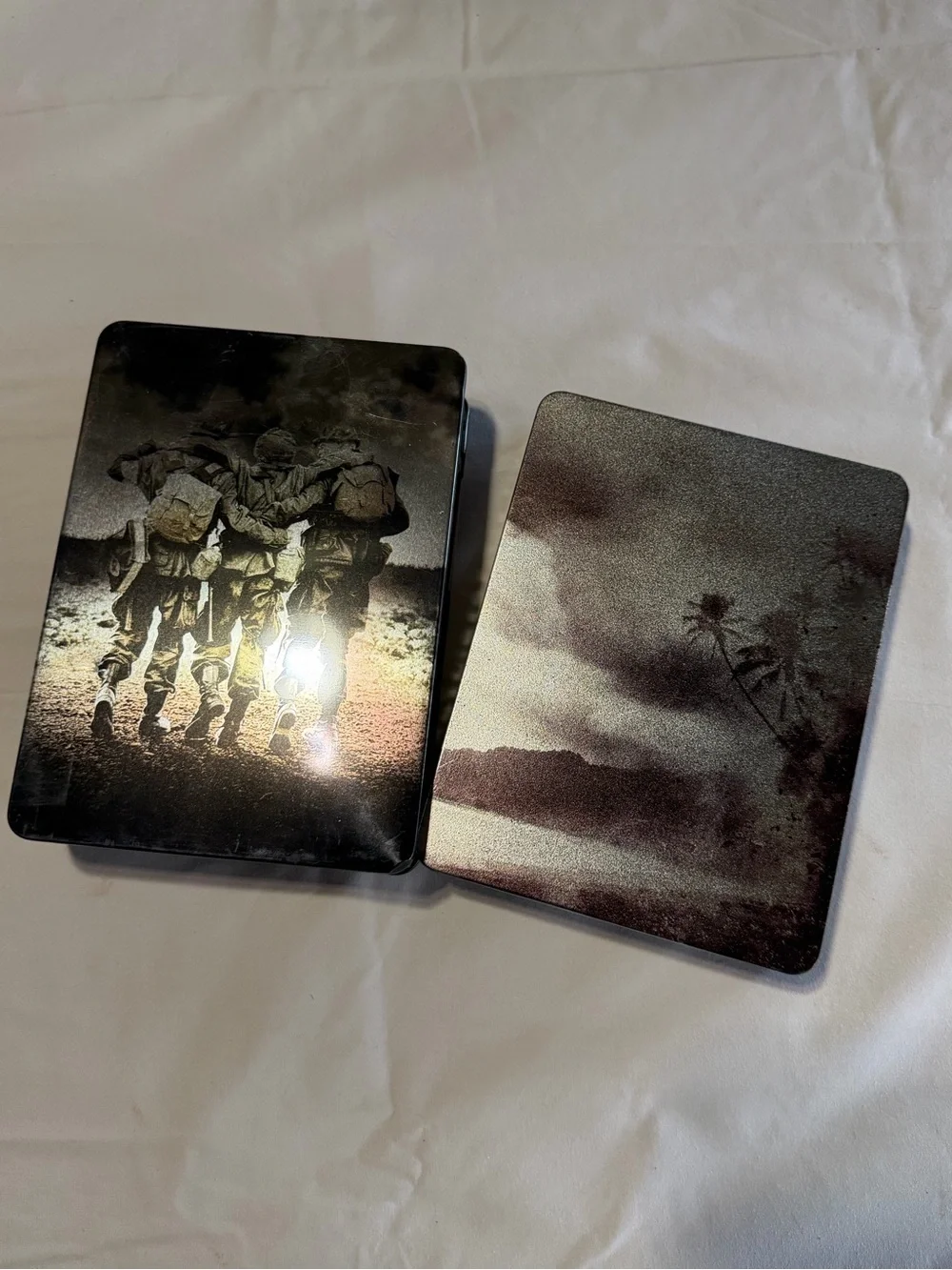 Band of Brothers & The Pacific SteelBook Set - Black/Gray